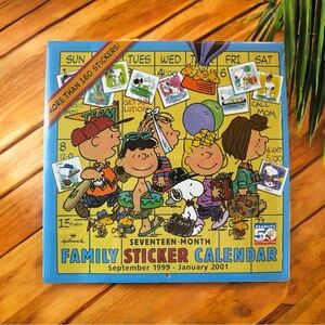 VINTAGE 1999 Hallmark Peanuts Family Sticker Calendar – NEW (Open Wrap)